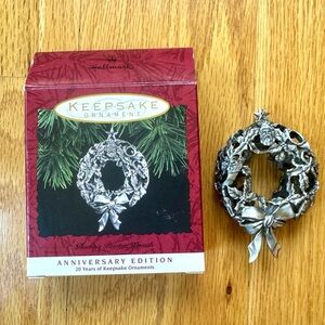 Hallmark Pewter Wreath Keepsake Ornament
